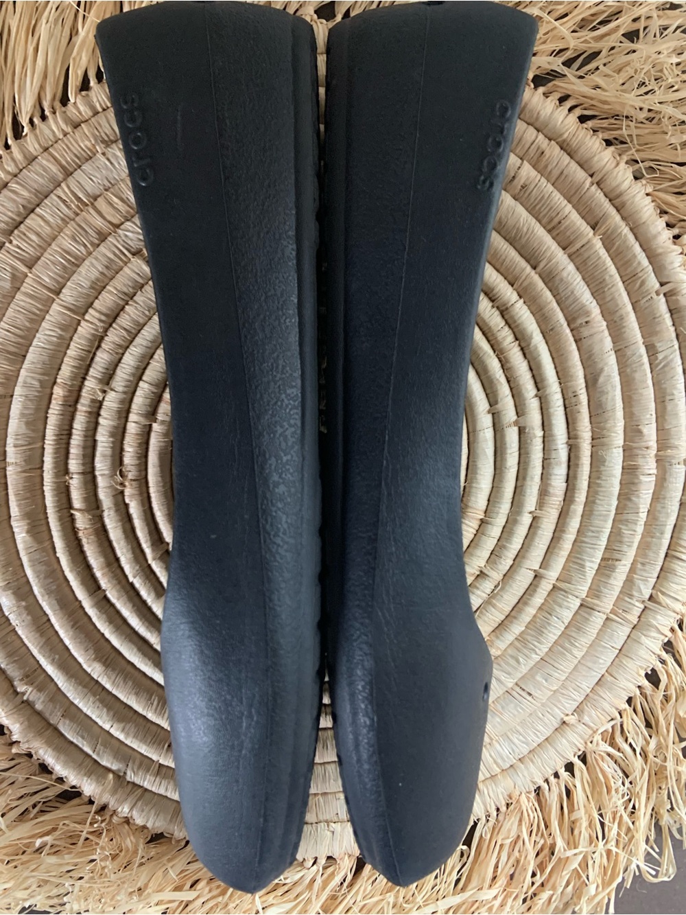 CROCS Women’s Matte Black Round Toe Slip On Ballet Flats Size 9 - Picture 14 of 16